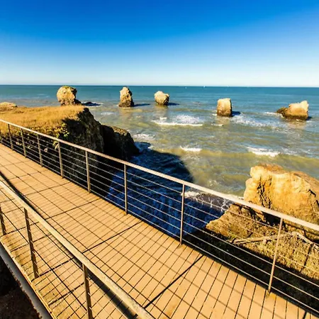 Facing South, Magnificent 180 Degree View Facing The Sea Saint-Gilles-Croix-de-Vie