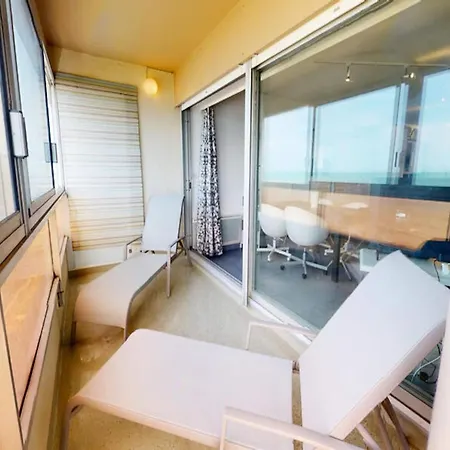 Facing South, Magnificent 180 Degree View Facing The Sea *